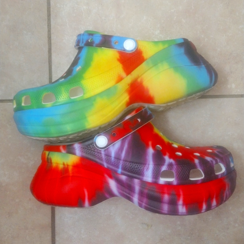 Crocs BAE tie dye platform